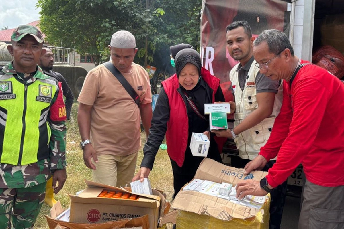 Risma Sebut Hampir Semua Wilayah Indonesia Rentan Bencana