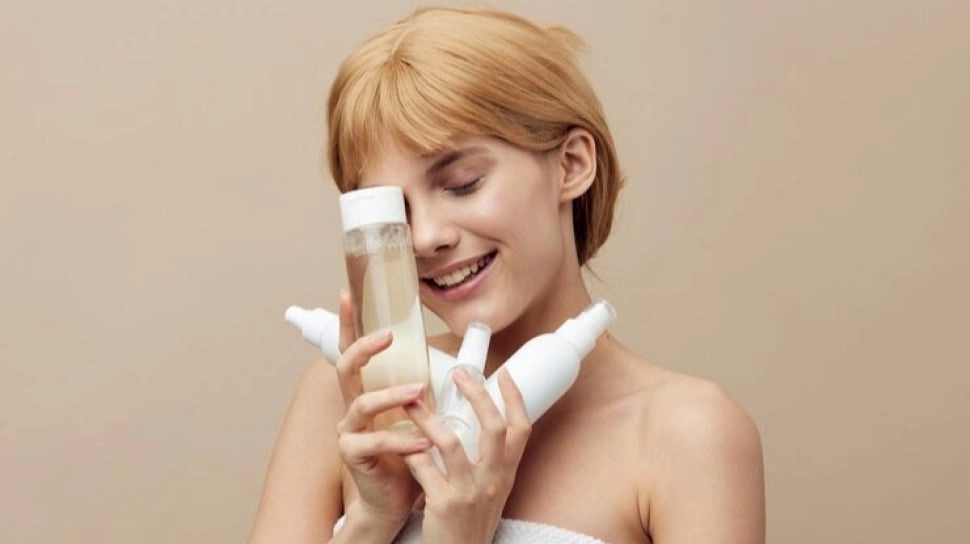 5 Toner Mengandung Glycolic Acid untuk Meratakan Warna Kulit dan Leher