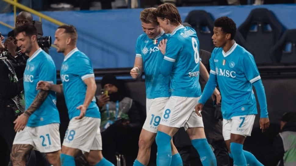 Antonio Conte Bongkar Senjata Rahasia Napoli Obrak Abrik Pertahanan AC Milan