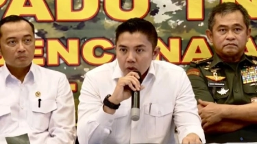 Bantah Tudingan Pemerintah Lambat, Seskab Teddy: Kami Sudah Bergerak di Detik Pertama Tanpa Kamera