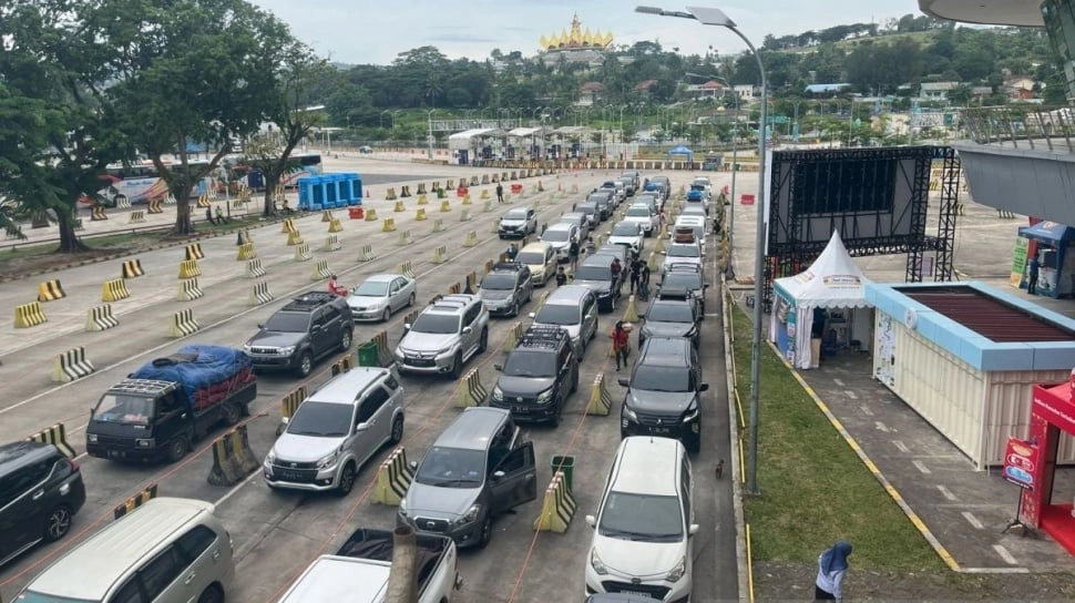 Jelang Mudik Nataru, Pelabuhan Bakauheni Mulai Dipadati Pemudik