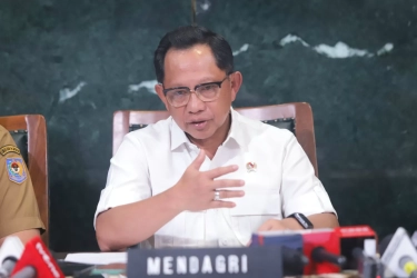 Jawab Aksi Pengibaran Bendera Putih di Aceh, Mendagri  Tito: Kami Minta Maaf Bila Ada Kekurangan