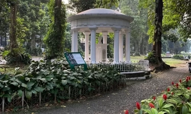 Mau Liburan Akhir Pekan Dekat Jakarta? Ini 9 Wisata Alam di Bogor