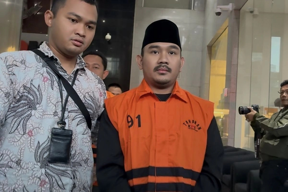 Ayah Bupati Bekasi Jadi Perantara Suap Ijon Proyek dan Ikut Minta Jatah