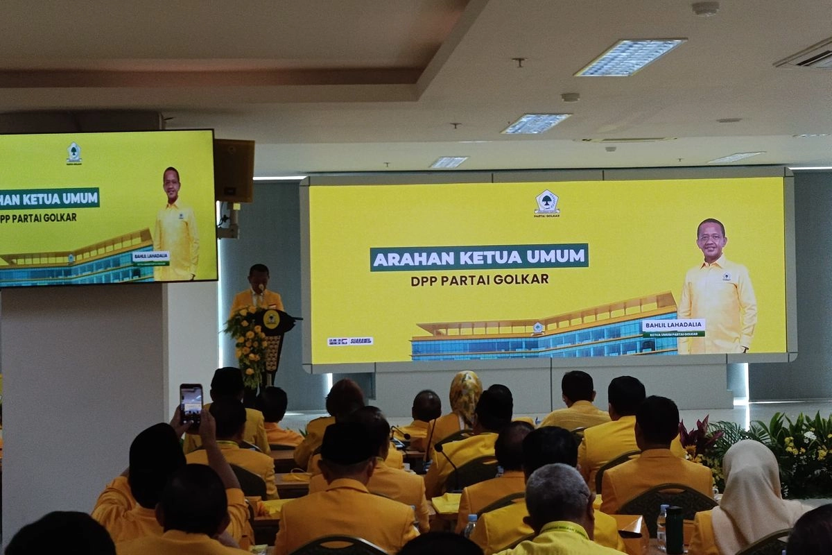 Bahlil Perintahkan Kader Golkar Kawal Pemerintahan Prabowo-Gibran Hingga Selesai