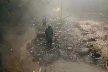 Banjir di Wisata Air Panas Guci Tegal, Pancuran 13 Lenyap