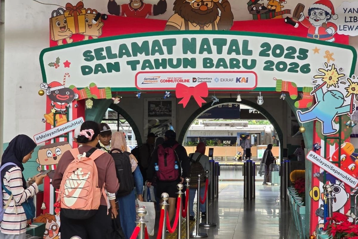 Sambut Nataru, KAI Percantik Kereta dan Stasiun
