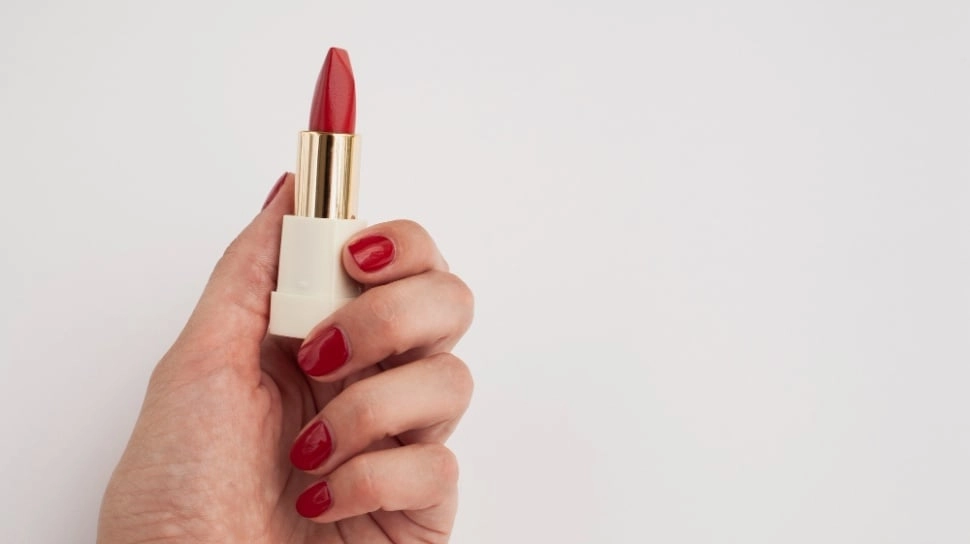 7 Rekomendasi Lipstik untuk Usia 40 Tahun ke Atas, Cocok Jadi Hadiah Hari Ibu