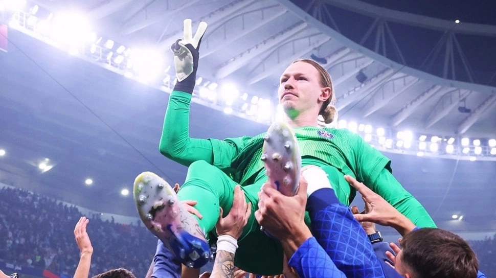 Aksi Gila Kiper PSG, Tetap Main Meski Tulang Patah Demi Kunci Gelar Piala Interkontinental