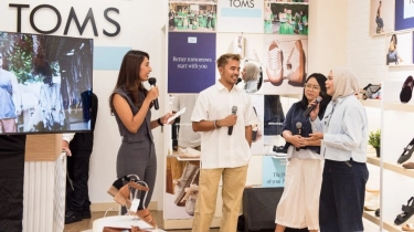 Gandeng Kreator Konten: Setiap Pembelian Sepatu Kini Donasi Rp50 Ribu untuk Buku Anak di Lombok