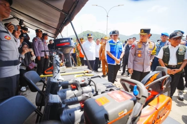 Kapolri Ungkap Pesan Presiden di Merak, Pastikan Pelayanan Terbaik dan Waspadai Cuaca Ekstrem Saat Nataru