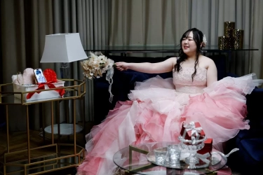 Viral! Perempuan Jepang Resmi Menikah dengan Karakter AI, Ternyata Ini Alasannya