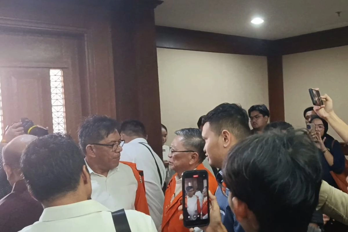 Ketika Penyuap dan Penerima Suap Inhutani V Berada di Satu Ruangan...