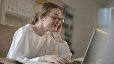 Langkah Mudah Menyambungkan Laptop ke Internet Lewat Ponsel, Simak Caranya