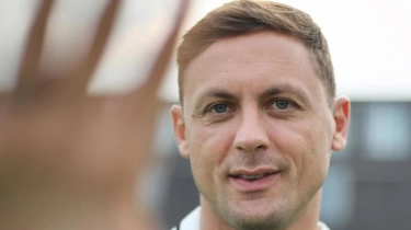 Rekan Jay Idzes Tiba-tiba Bicarakan Pelatih Terbaik Manchester United, Siapa Dia?