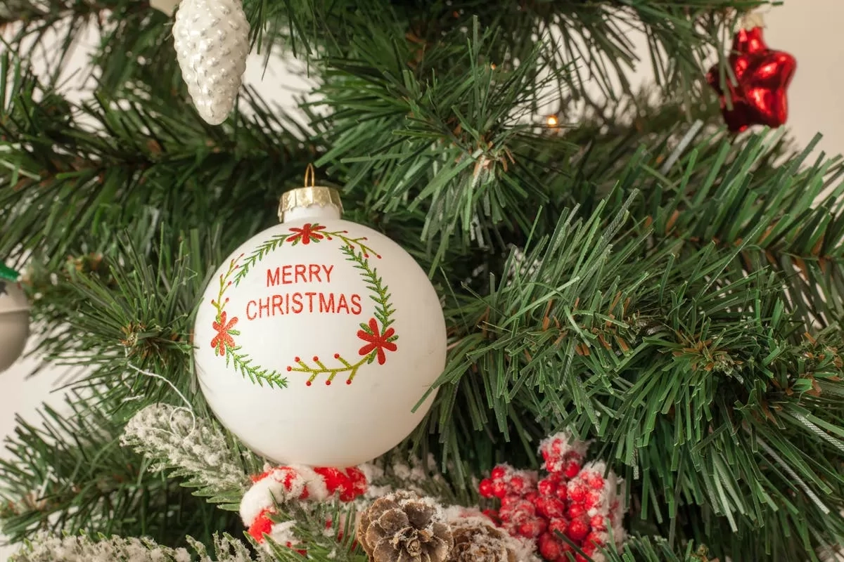 20 Link Twibbon Ucapan Selamat Natal 2025 dan Tahun Baru 2026 Tanpa Watermark: Siap Upload WA, IG, TikTok