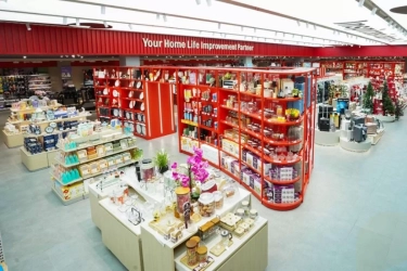 Pertegas Arah Transformasi, AZKO Luncurkan Konsep Toko Lebih Modern