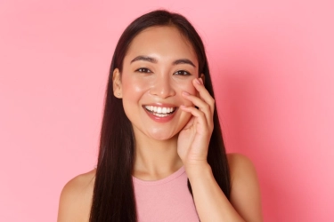 4 Tips Menyamarkan Garis Senyum di Wajah, Termasuk Pakai Retinol