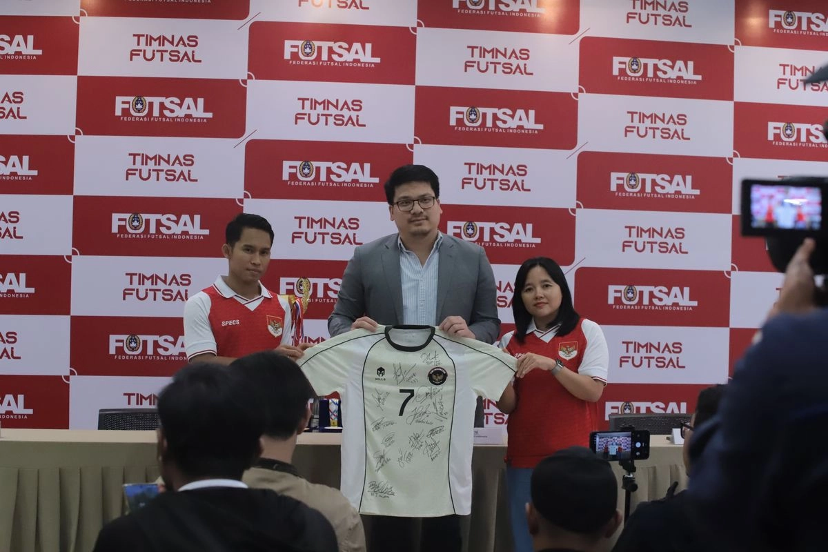 Jersey Timnas Futsal Indonesia Dilelang untuk Korban Bencana Sumatera, Laku Rp 100 Juta