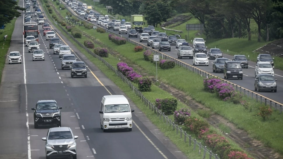 Anti-Macet Horor! Ini 7 Taktik Jitu Biar Liburan Nataru 2025 Kamu Gak Habis di Jalan