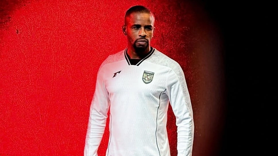 Penalti PSM Makassar Dianulir VAR, Greg Nwokolo Murka: Liga Lawak!