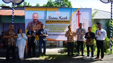 Gereja Pusat GMIH Tobelo Bangkit Pascakebakaran dengan Dukungan Haji Robert