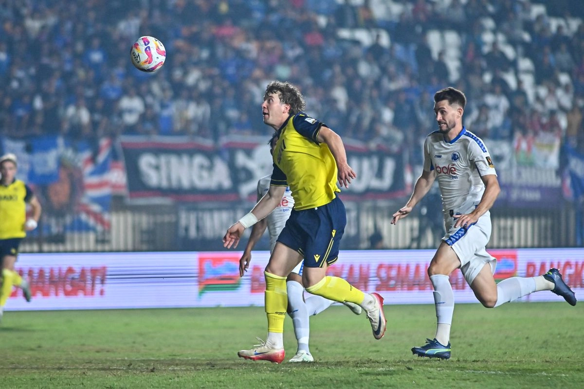 Aksi Ole Romeny Belum Cukup, Oxford United Pecat Pelatih