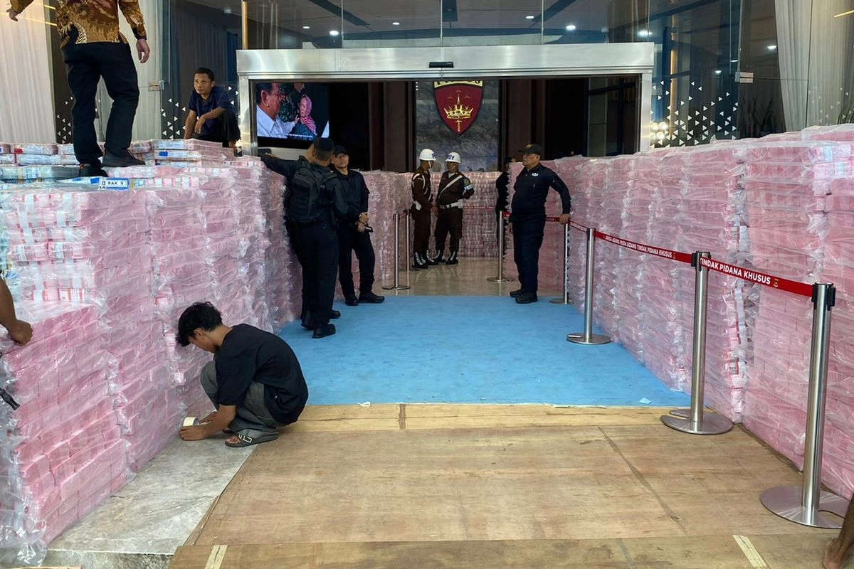 Penampakan ''Tembok'' Uang Rp 6,6 Triliun Penuhi Lobi Kejagung, Bakal Diserahkan ke Pemerintah