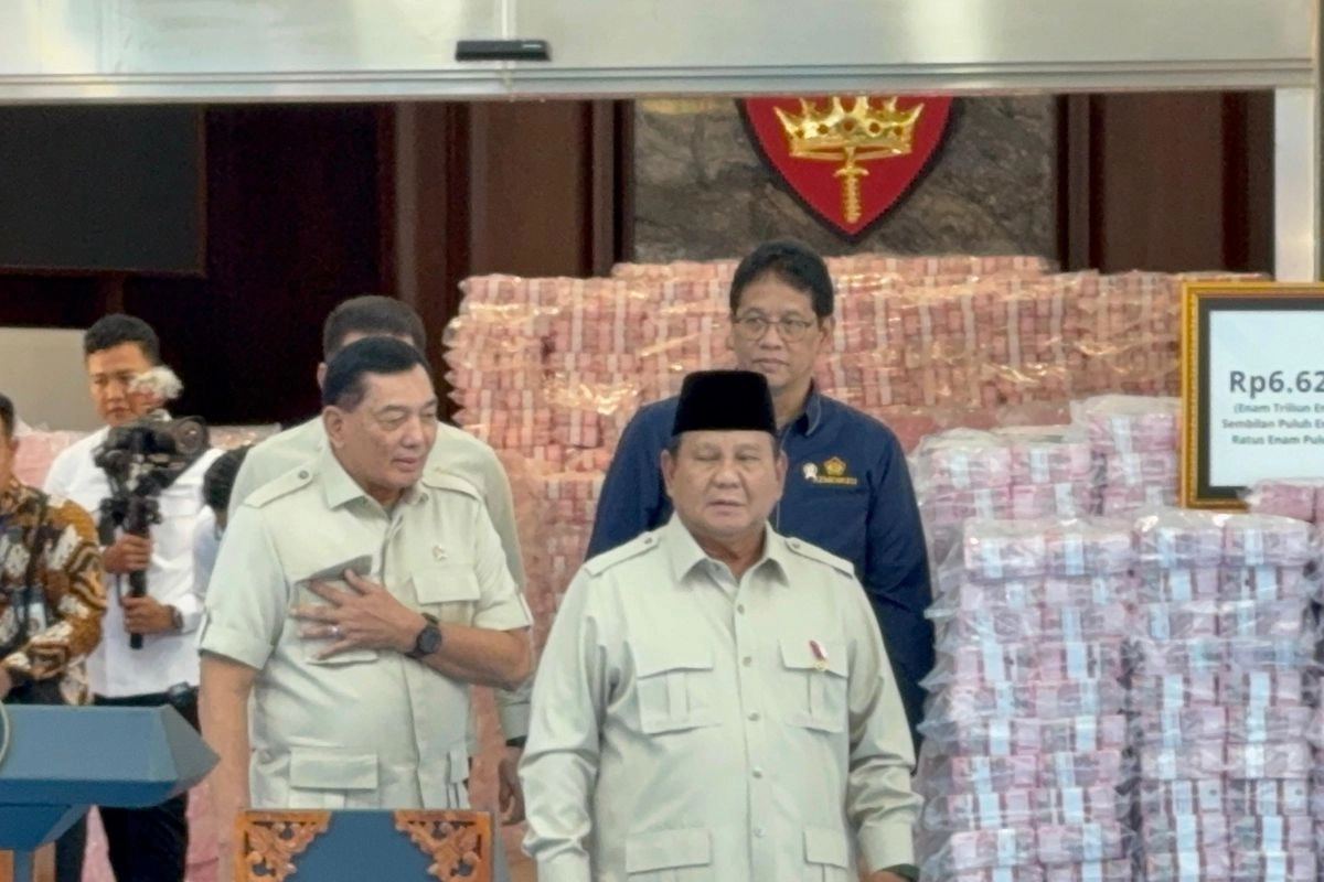 Prabowo Saksikan Penyerahan Hasil Denda Kawasan Hutan, Total Rp 6,6 Triliun