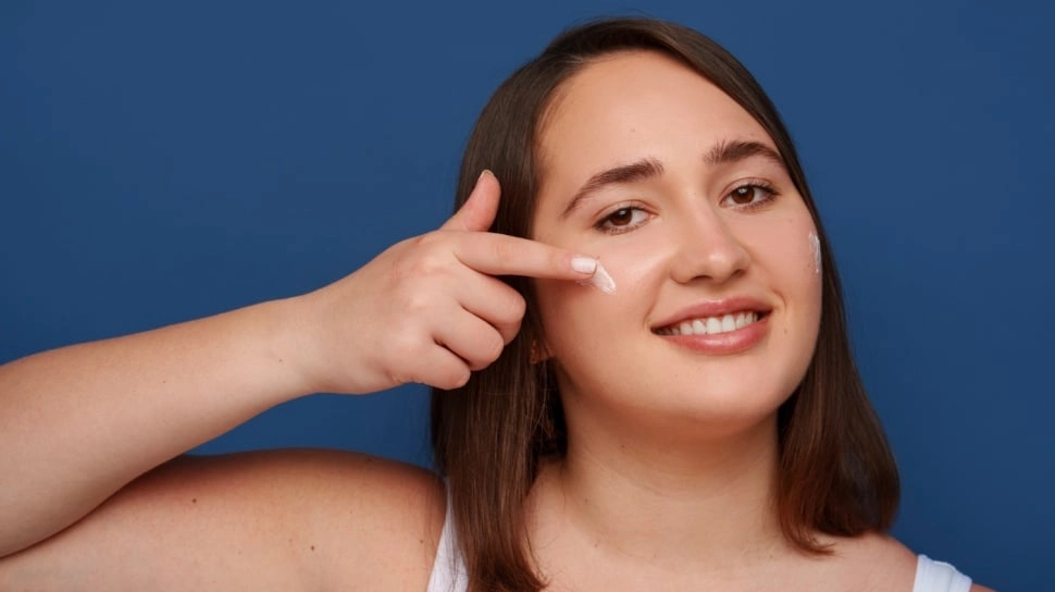 Bukan Sekadar Sunscreen, Ini Rahasia Kulit Tetap Glowing Meski Terpapar Sinar UV dan Polusi