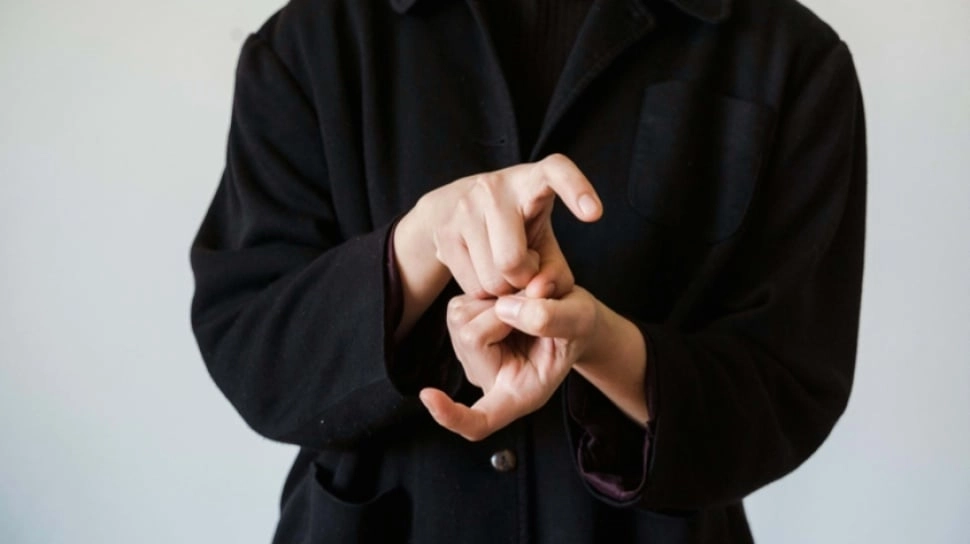 Buntut Kasus Perundungan Disabilitas, Anggota Komisi X Desak Bahasa Isyarat Masuk Kurikulum Nasional