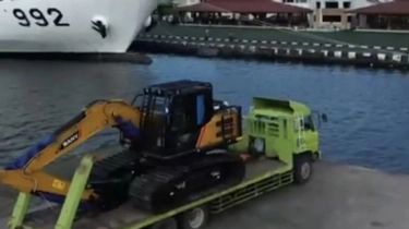 Jhonlin Group Kirim 16 Alat Berat ke Aceh Guna Percepatan Penanganan Banjir