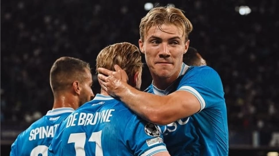 Rasmus Hojlund Sindir Manchester United usai Juara Bareng Napoli