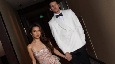 Tutup Akhir Tahun 2025 dengan Manis, Justin Hubner Lamar Jennifer Coppen