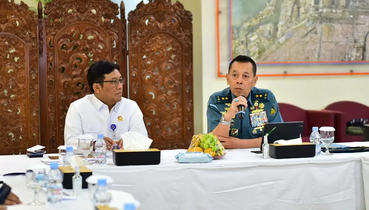 Patroli Selama Nataru, TNI AL Kerahkan Kapal Perang Jaga Rute Pelayaran Vital Merak-Bakauheni