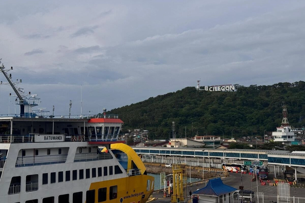 Antrean Panjang di Pelabuhan Merak dan Bakauheni, Pengusaha Sebut Bukan Salah Kapal