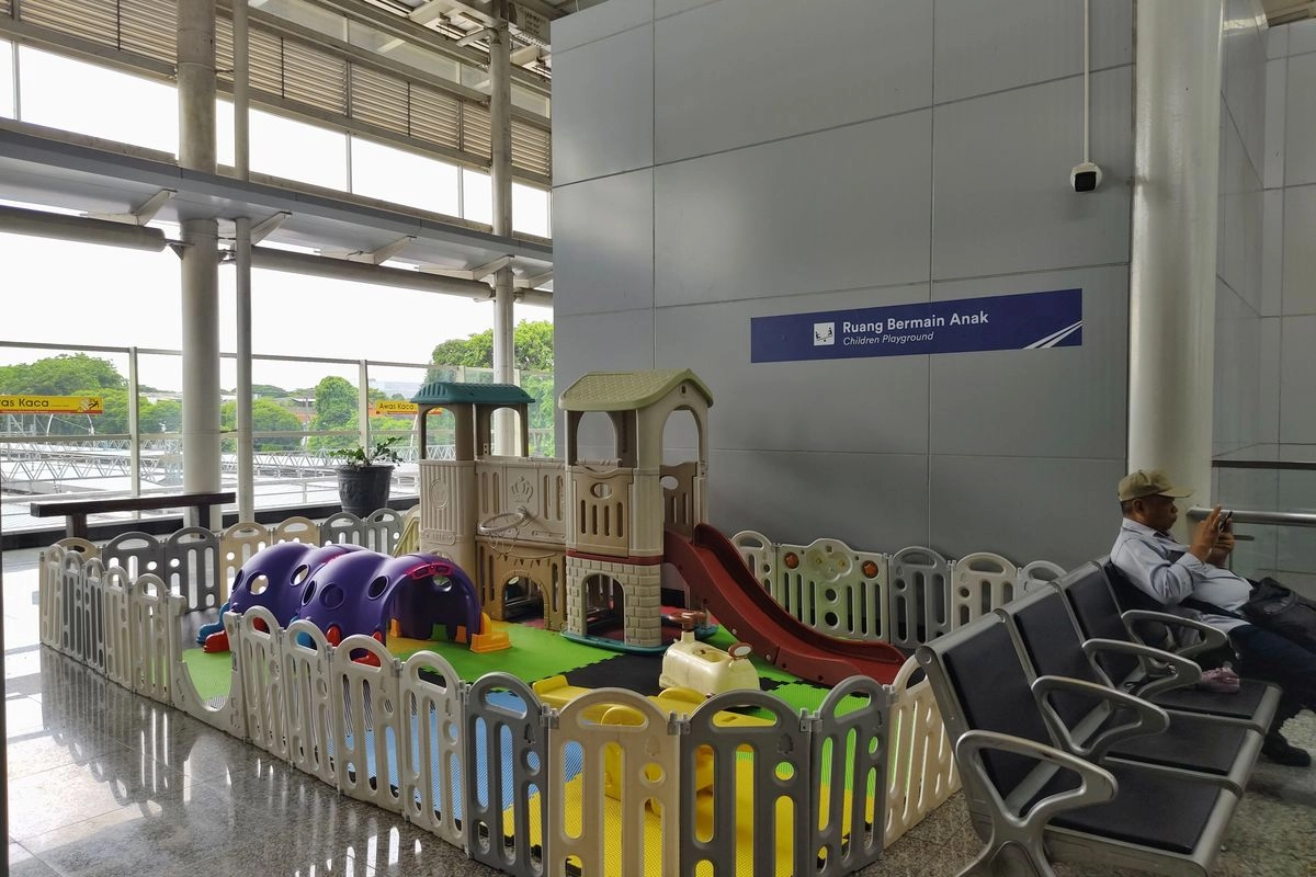 Area Bermain Anak di Stasiun Jatinegara, Ada di Mana?