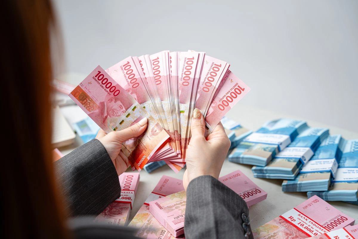 Gaji UMR Surabaya 2026: UMP Jawa Timur 2026 dan UMK di 38 Kabupaten/Kota