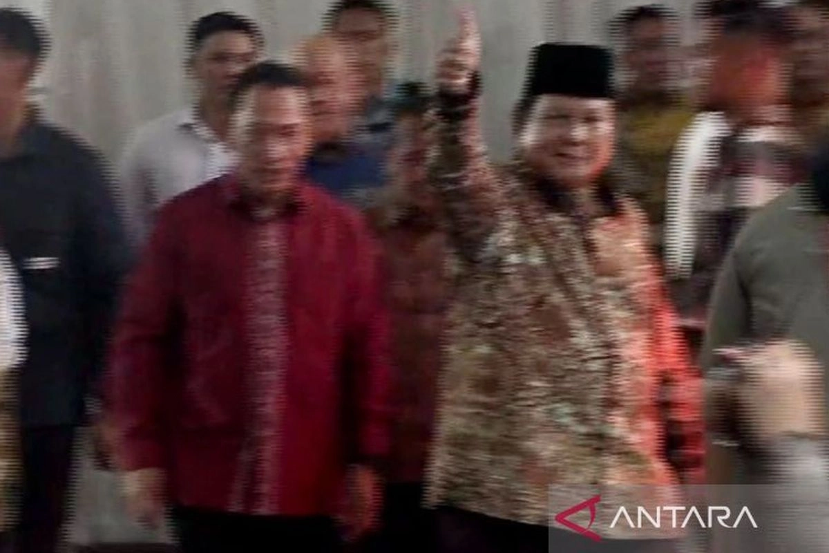 Prabowo Hadiri Open House Natal Kapolri di Jakarta Selatan
