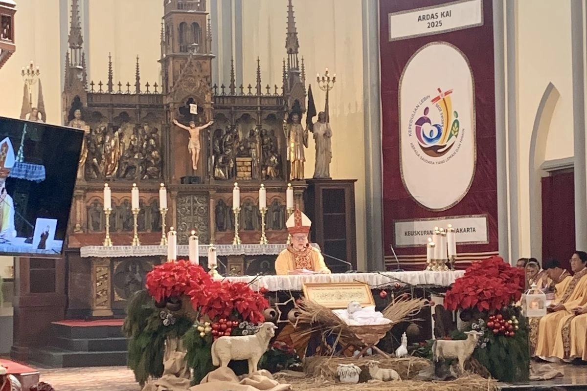 Tema Natal “Allah Hadir Menyelamatkan Keluarga” dan Empati ke Banjir Sumatera