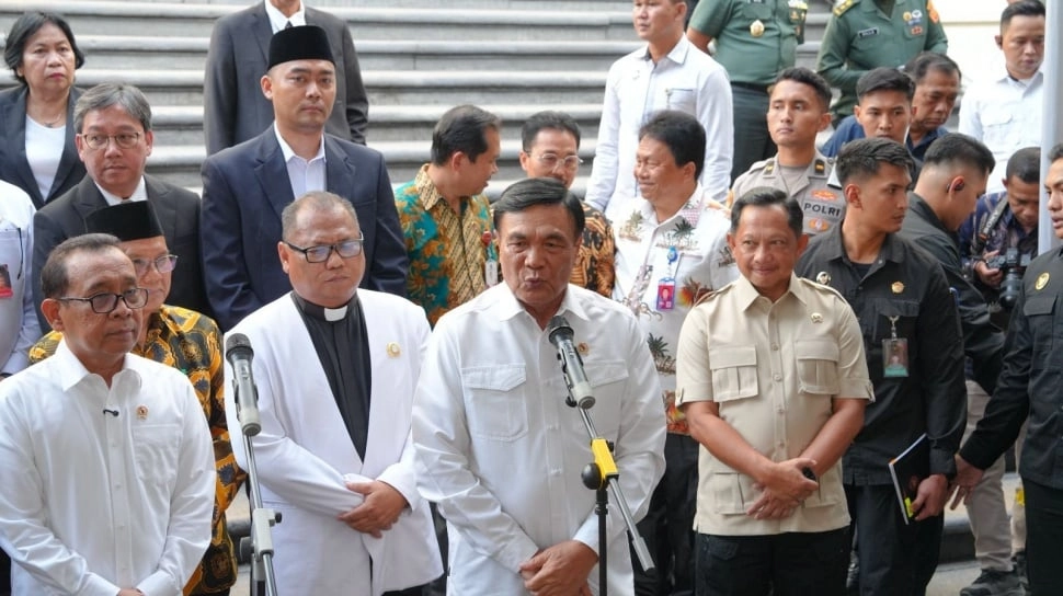 Mendagri dan sejumlah menteri pantau kesiapan ibadah Malam Natal 2025 di Jakarta.