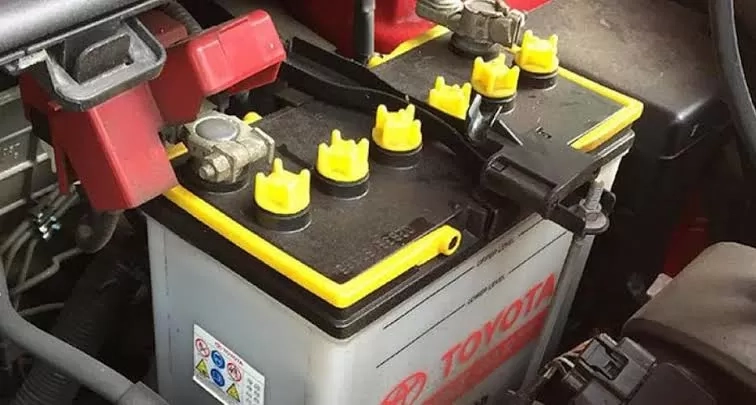 Pasang Aki yang Benar, Banyak Diremehkan Akhirnya Mobil Terbakar