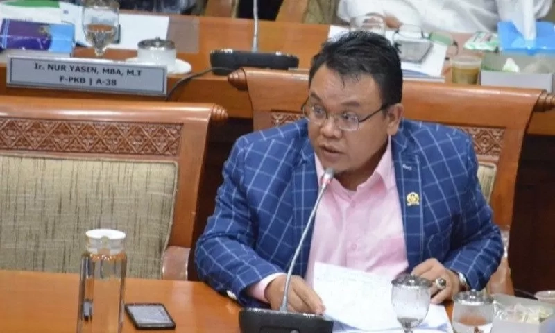 Viral Seorang Nenek Tak Bisa Beli Roti Pakai Pembayaran Tunai, Kemenkeu dan BI Diminta Sikapi Serius