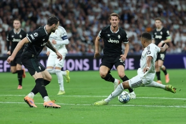 AC Milan Tolak Pendekatan Awal Juventus untuk Bek Tangguh Ini