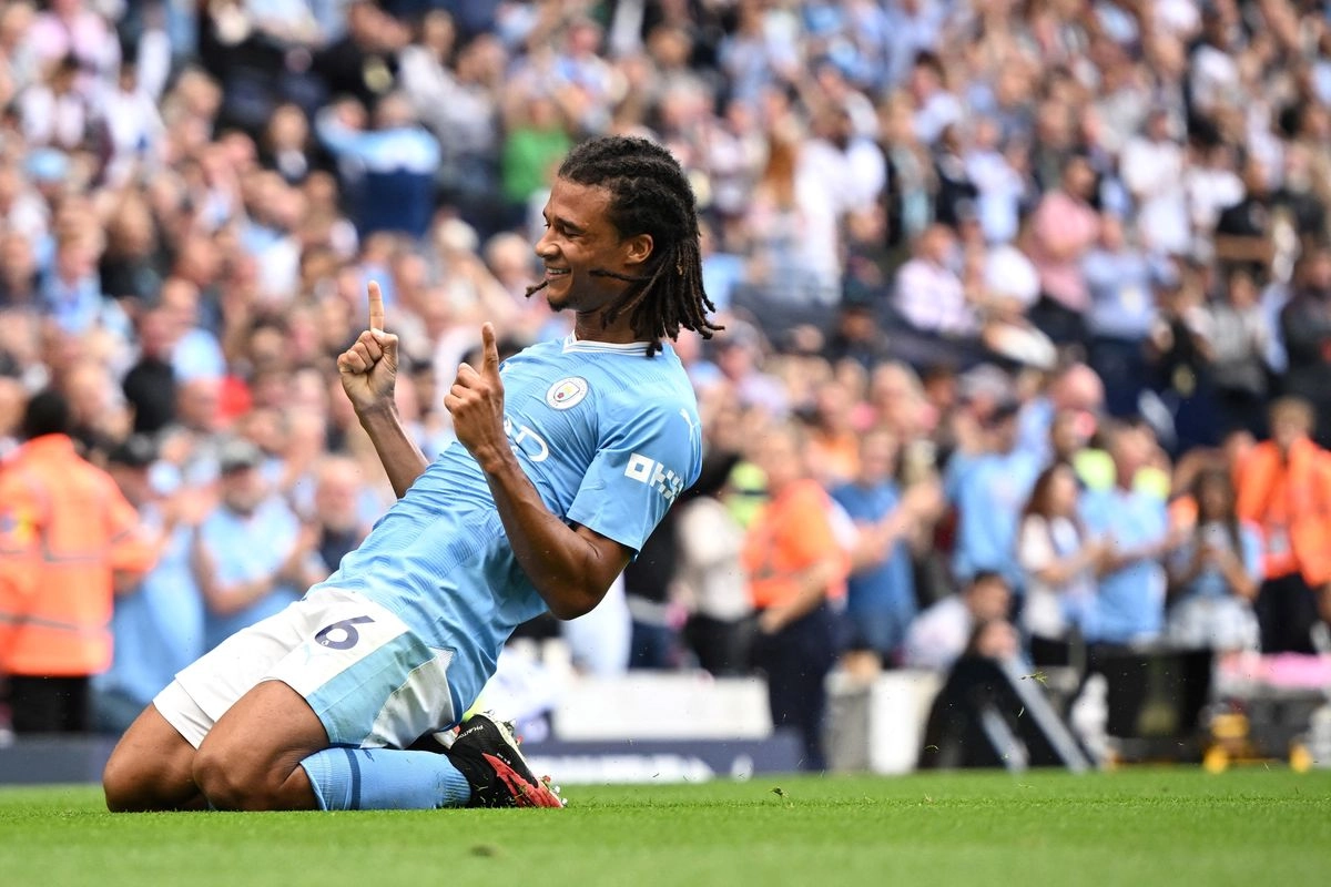 Barcelona Siapkan Pengganti Christensen, Bek City Eks Rekan Thom Haye Masuk Radar