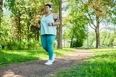 Tak Perlu Takut Cedera, Dokter Jelaskan Kenapa Jalan Kaki Justru Paling Aman