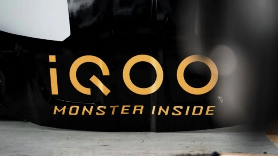 Siap Guncang Pasar! iQOO Z11 Turbo Bocorkan Desain Mewah dan Performa Monster Snapdragon 8 Gen 5