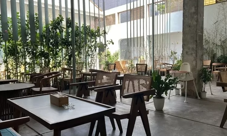 10 Kafe Favorit Dekat Stasiun Cipeundeuy Garut, Pas untuk Singgah Sejenak