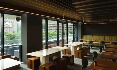 10 Kafe & Kedai Hits di Sekitar Stasiun Gondangdia untuk Menunggu Kereta