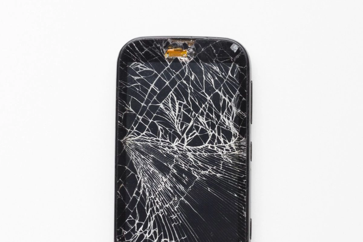 13 Kebiasaan yang Tanpa Disadari Dapat Merusak HP, Hati-hati